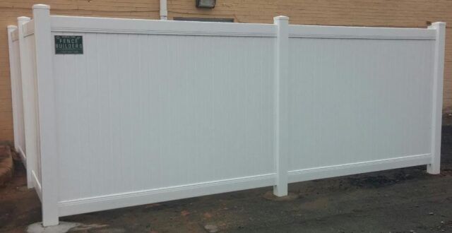 fence-builders-residential-vinyl-fencing-16